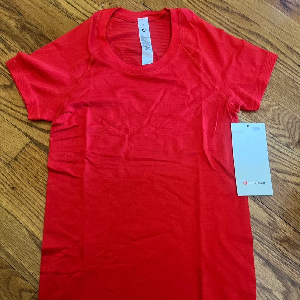 Swiftly tech short sleeve.